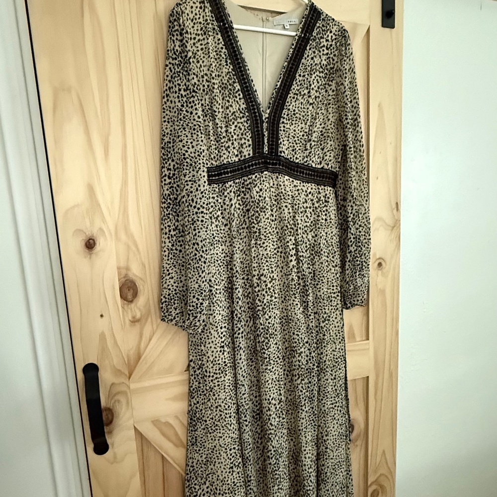 Long sleeve Leopard Maxi Dress